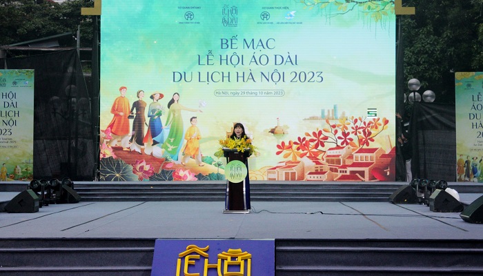 Giám đốc Sở Du lịch Hà Nội Đặng Hương Giang phát biểu Bế mạc Lễ hội Áo dài Du lịch Hà Nội 2023